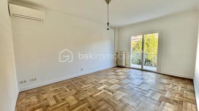 Appartement - 91 m² - 4 pièces