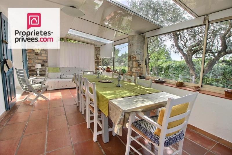 Maison - 200 m² - 7 pièces