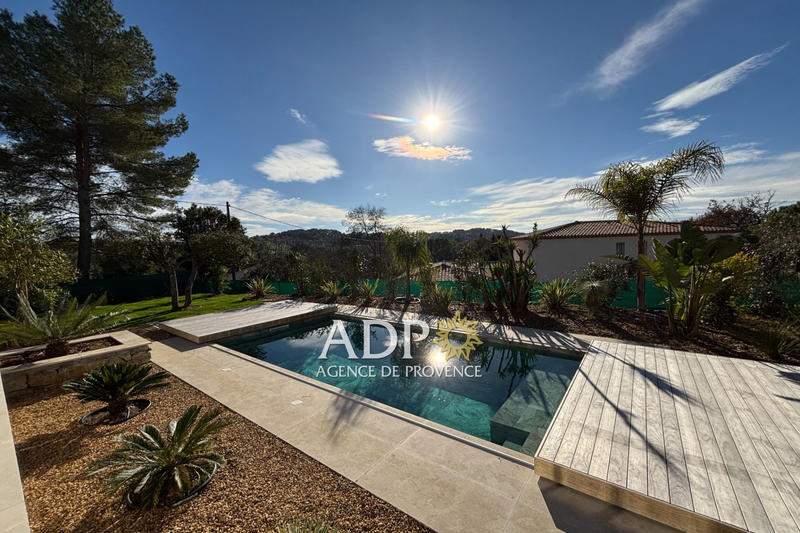 Maison - 128 m² - 4 pièces