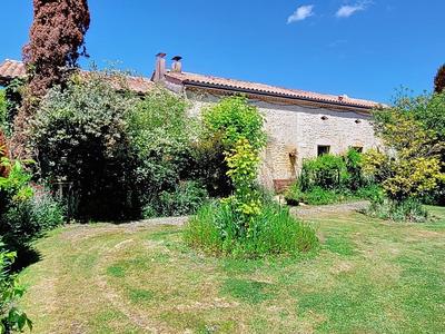 Maison - 326 m² - 10 pièces