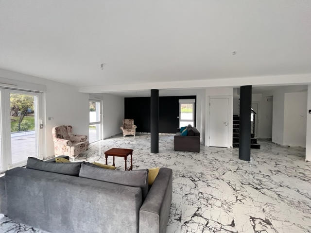 Maison - 150 m² - 5 pièces