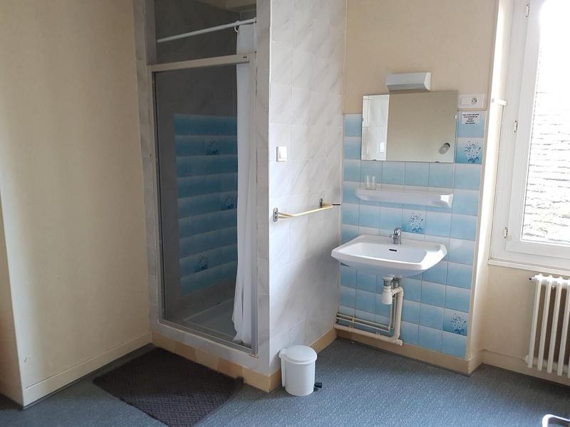 Local commercial - 270 m² - 10 pièces