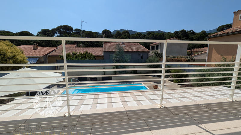 Villa - 145 m² - 6 pièces