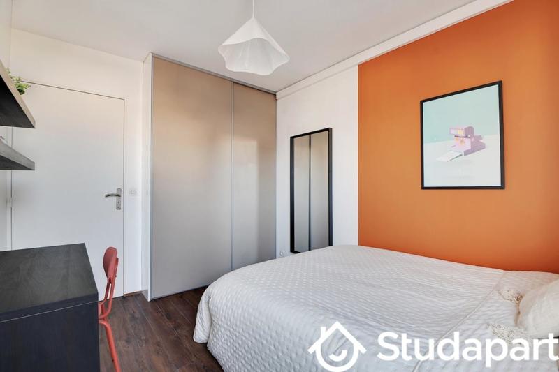 Chambre - 10 m² - 1 pièce