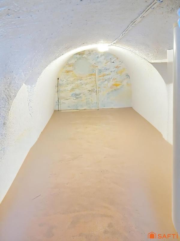 Maison - 301 m² - 10 pièces