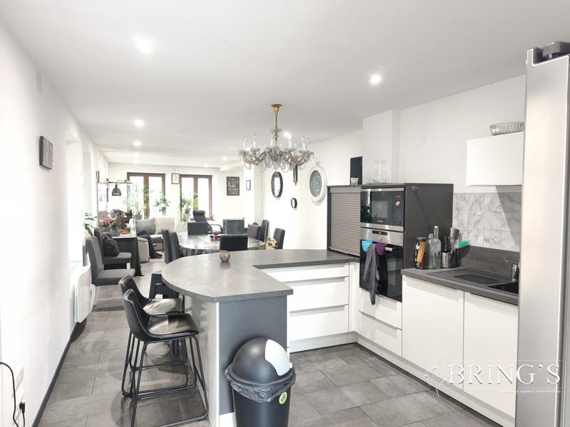 Maison - 165 m² - 7 pièces