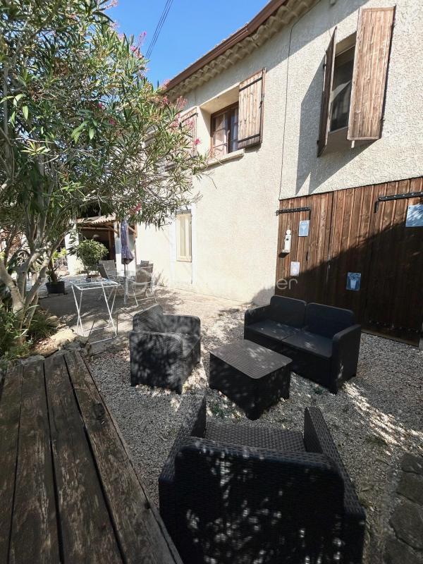 Mas - 260 m² - 12 pièces