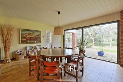 Maison d'architecte - 235 m² - 6 pièces