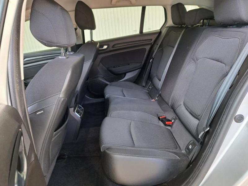 Renault Mégane Estate (4) blue dci 115 edc