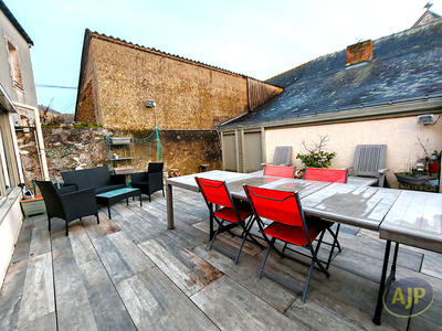 Maison - 111 m² - 6 pièces