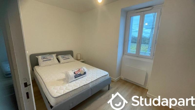 Chambre - 14 m² - 1 pièce