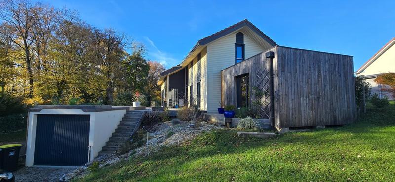 Maison - 150 m² - 8 pièces