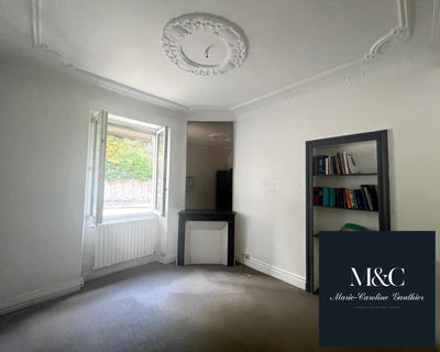 Appartement - 194 m² - 9 pièces