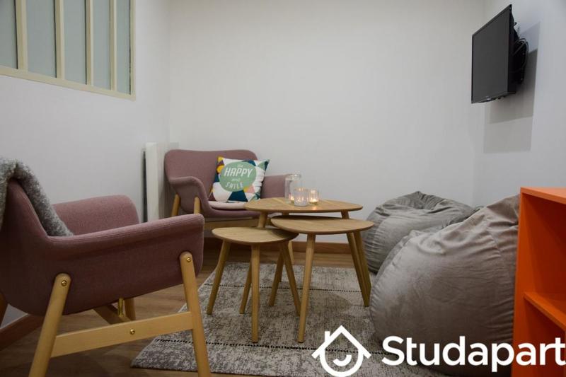 Chambre - 15 m² - 1 pièce