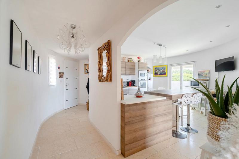 Appartement - 200 m² - 5 pièces