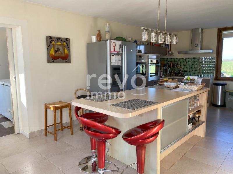Maison - 145 m² - 9 pièces