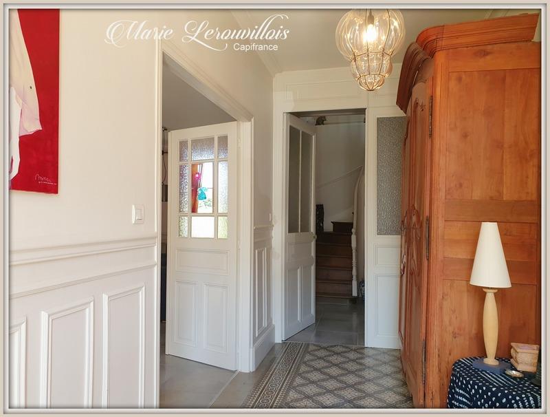 Maison - 402 m² - 12 pièces