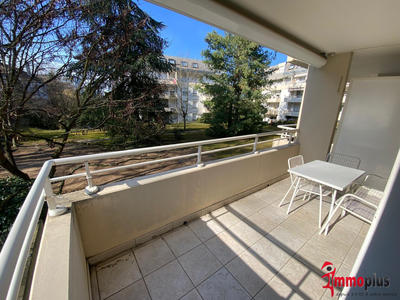Appartement - 99 m² - 3 pièces