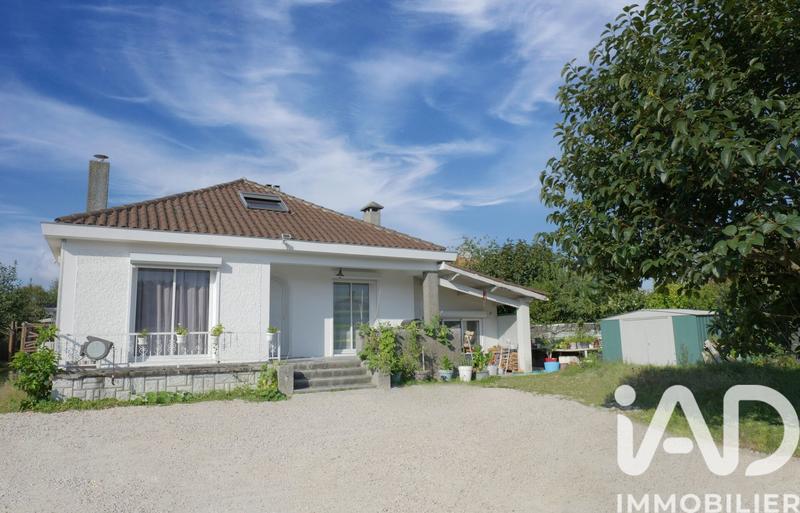 Maison - 152 m² - 9 pièces