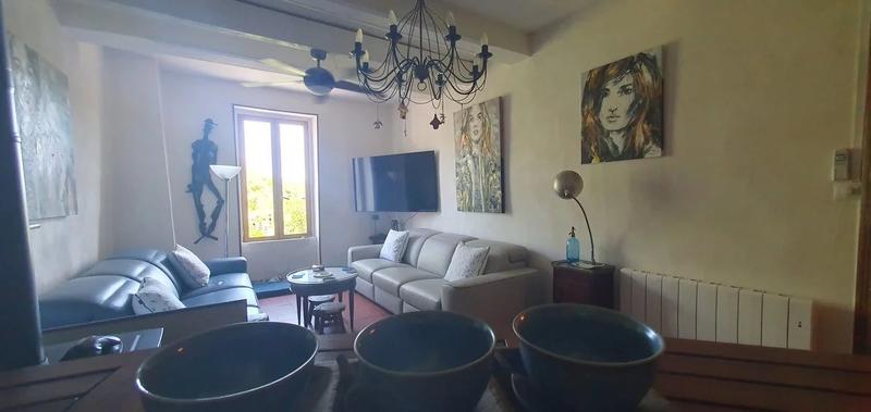 Maison de village - 290 m² - 6 pièces