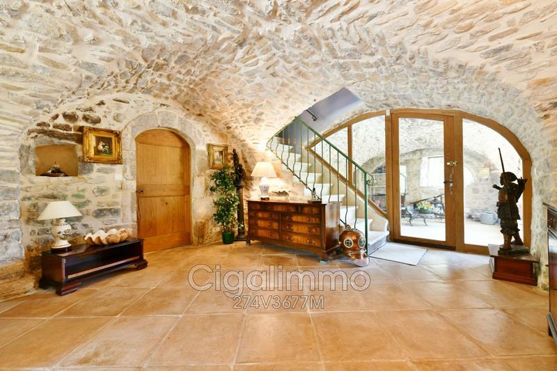 Maison en pierre - 441 m² - 13 pièces