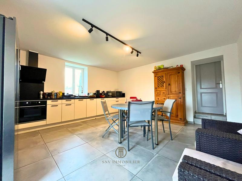 Propriété - 430 m² - 11 pièces