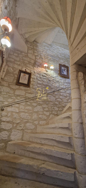 Maison - 200 m² - 7 pièces