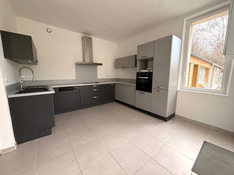 Maison - 195 m² - 6 pièces