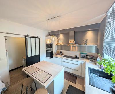 Maison de ville - 205 m² - 6 pièces