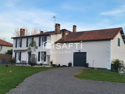 Maison - 145 m² - 6 pièces