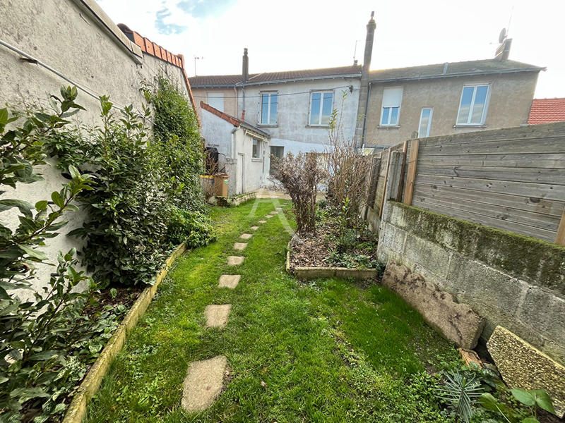 Maison - 106 m² - 4 pièces