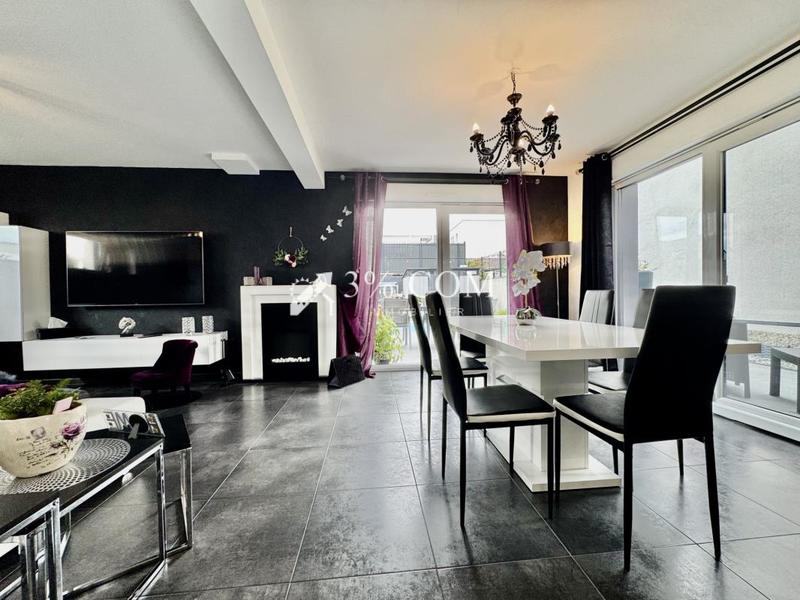 Maison - 98 m² - 5 pièces