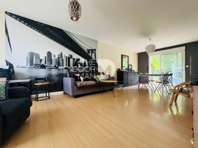 Maison - 96 m² - 5 pièces