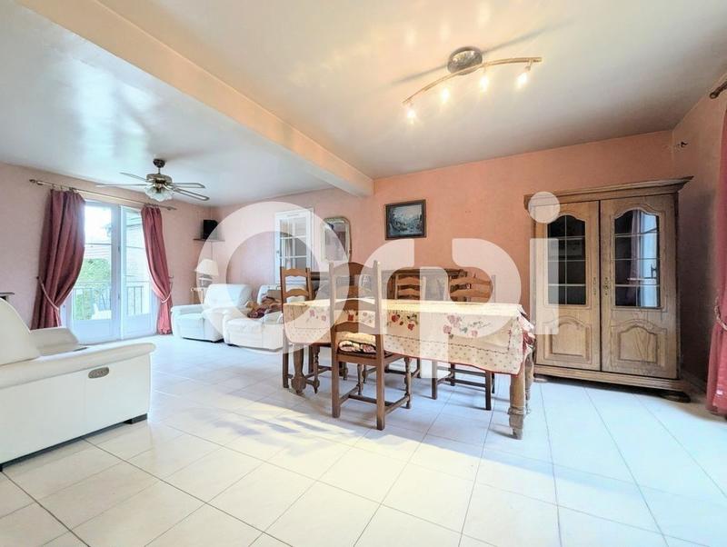 Maison - 110 m² - 5 pièces