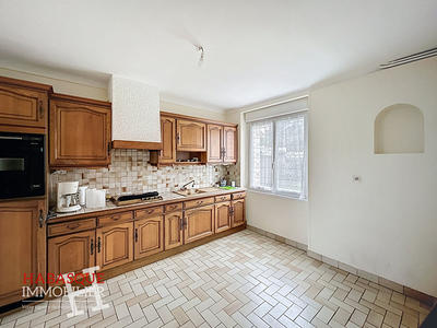 Maison - 99 m² - 5 pièces