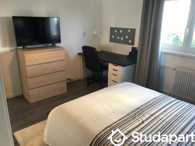 Chambre - 14 m² - 1 pièce