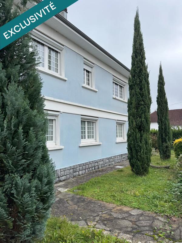 Maison - 235 m² - 9 pièces