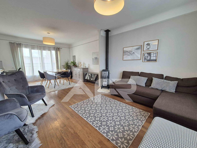 Maison - 100 m² - 5 pièces