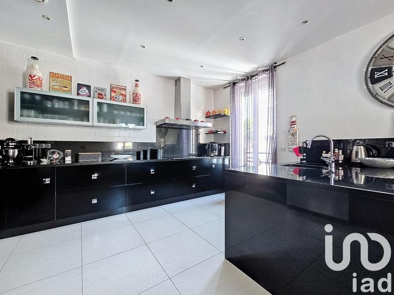 Maison - 170 m² - 7 pièces