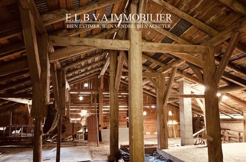 Corps de ferme - 400 m² - 12 pièces