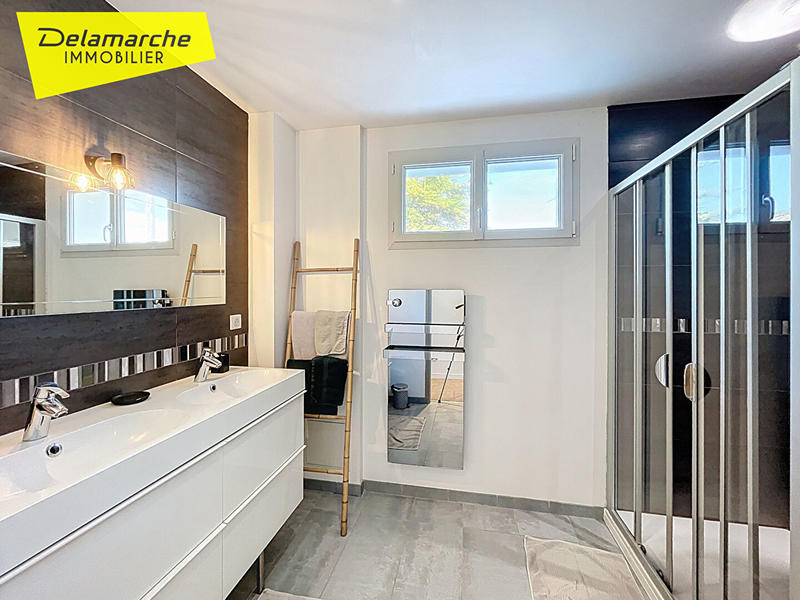 Maison - 155 m² - 6 pièces