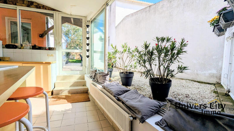 Maison - 235 m² - 9 pièces