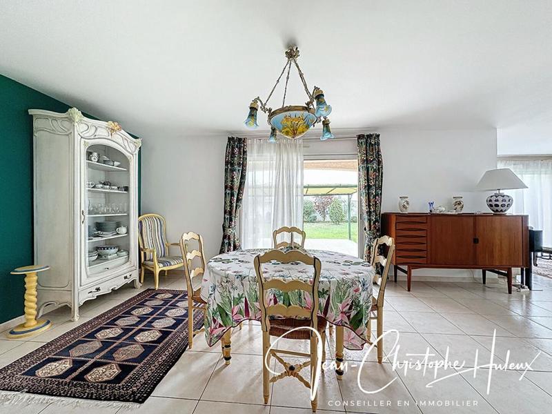 Villa - 190 m² - 6 pièces