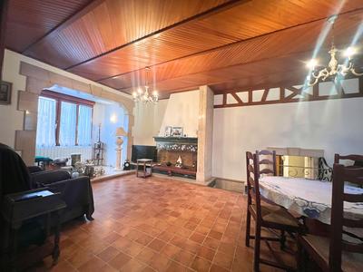 Maison - 157 m² - 7 pièces