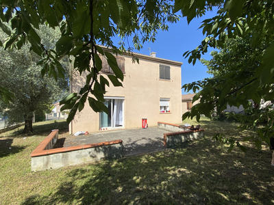 Maison - 122 m² - 5 pièces