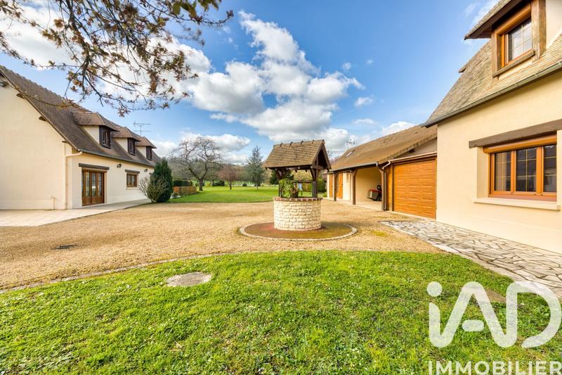 Maison - 237 m² - 13 pièces