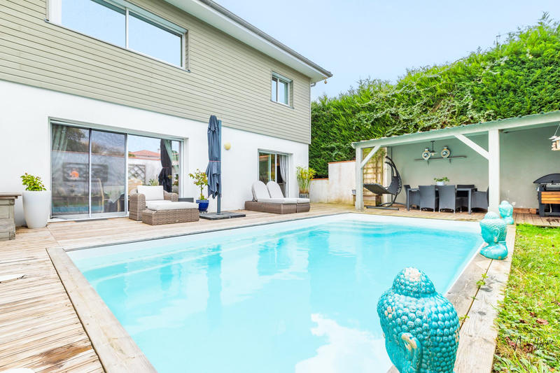 Appartement - 117 m² - 4 pièces