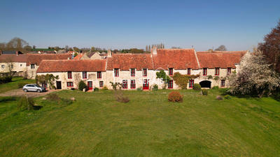 Maison bourgeoise - 976 m² - 28 pièces