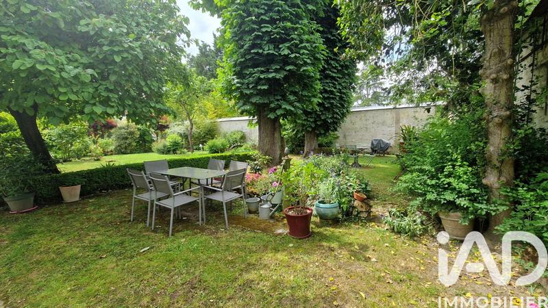 Maison - 217 m² - 7 pièces