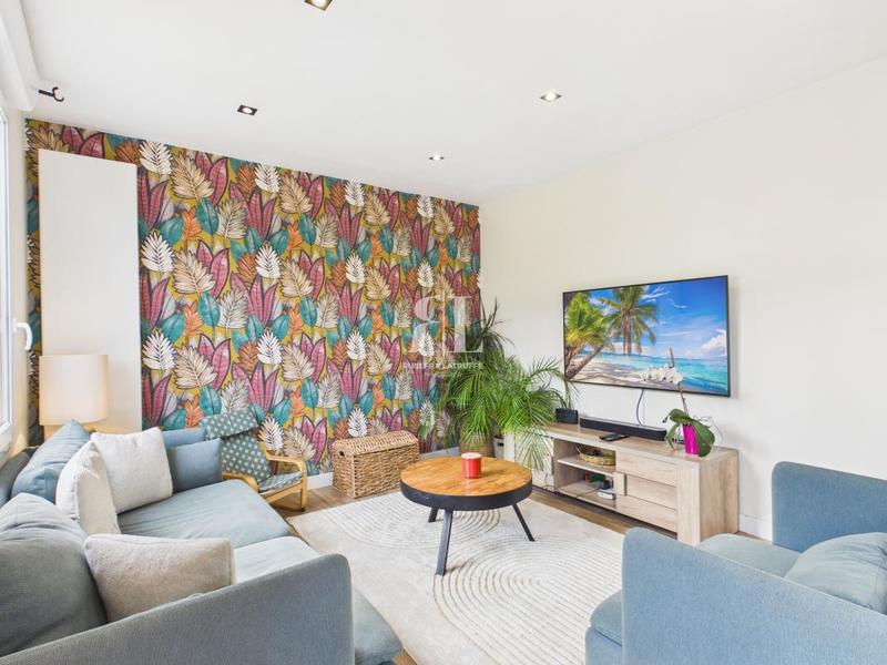 Maison - 123 m² - 5 pièces